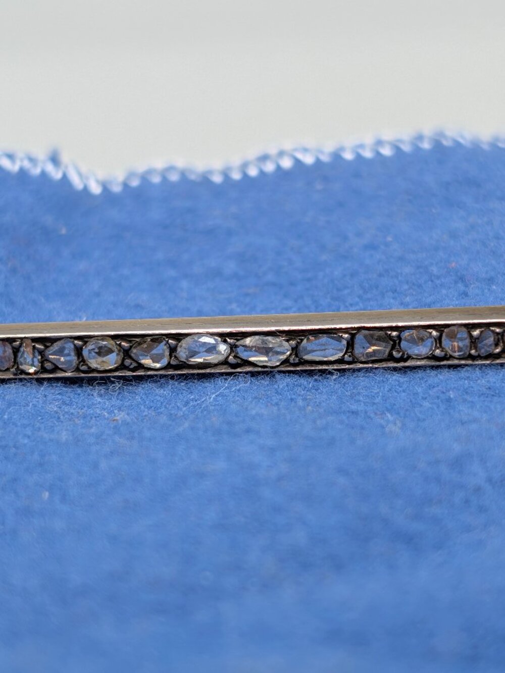 Vintage Sterling Silver,22K Gold,Diamond Chip Brooch - Picture 15 of 16